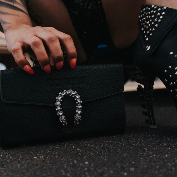 STUDDED BLACK LEATHER MULTI-WAY CROSSBODY BAG - Picture 3 of 4